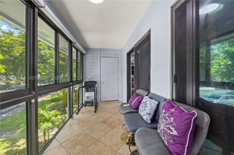 917 NE 199th St 204, Miami FL - photo 9 of 32
