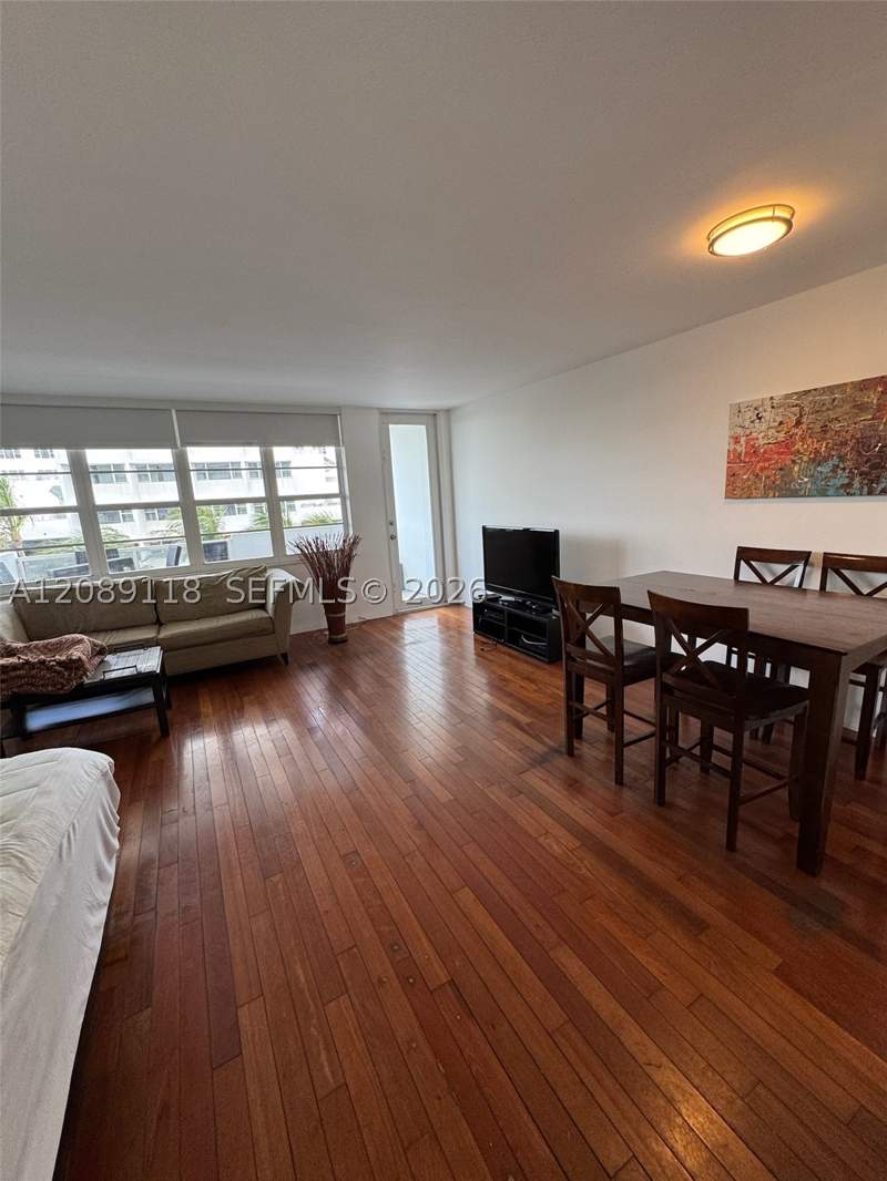 0 bedroom Condominium at 100 Lincoln Rd 427, The Decoplage Condo, Miami Beach — photo 5