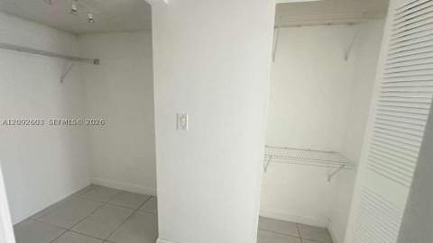 7830 Dickens Ave 203, Miami Beach FL - photo 16 of 18