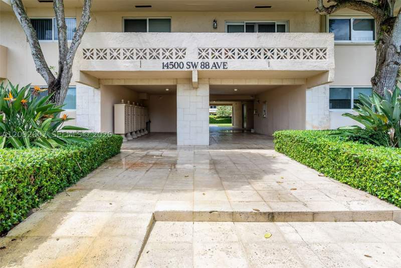 1 bedroom Condominium at 14500 SW 88th Ave 241, Villagio At Palmetto Bay, Palmetto Bay — photo 2
