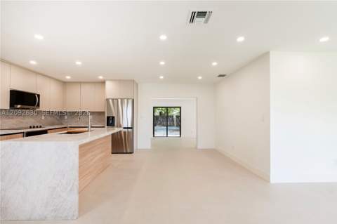 3355 NW 180th St, Miami Gardens FL - photo 11 of 30
