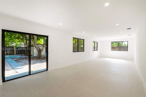 3355 NW 180th St, Miami Gardens FL - photo 16 of 30