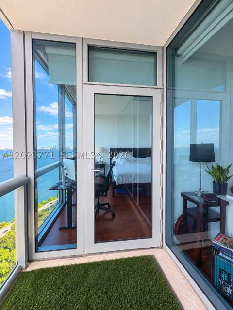 601 NE 36th St 3105, Miami FL - photo 14 of 32