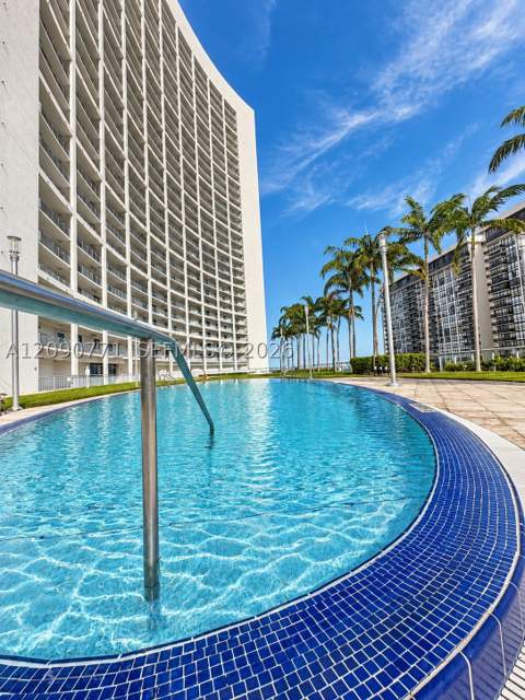 601 NE 36th St 3105, Miami FL - photo 22 of 32