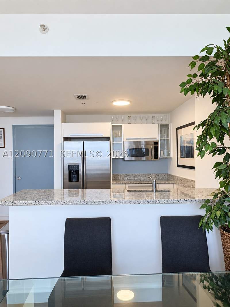 1 bedroom Condominium at 601 NE 36th St 3105, Blue Condo, Miami — photo 5