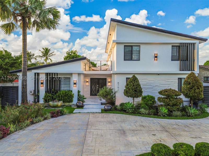 4 bedroom SingleFamilyResidence at 8761 SW 56th St, Torres Tower, Miami — photo 2