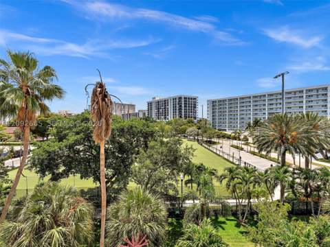 200 178th Dr 510, Sunny Isles Beach FL - photo 11 of 38