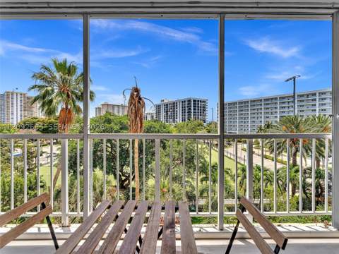 200 178th Dr 510, Sunny Isles Beach FL - photo 8 of 38