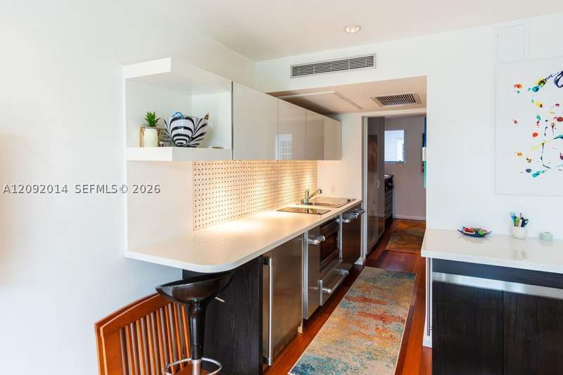 1 bedroom Condominium at 1601 West Ave 209, Fontana Condo, Miami Beach — photo 4