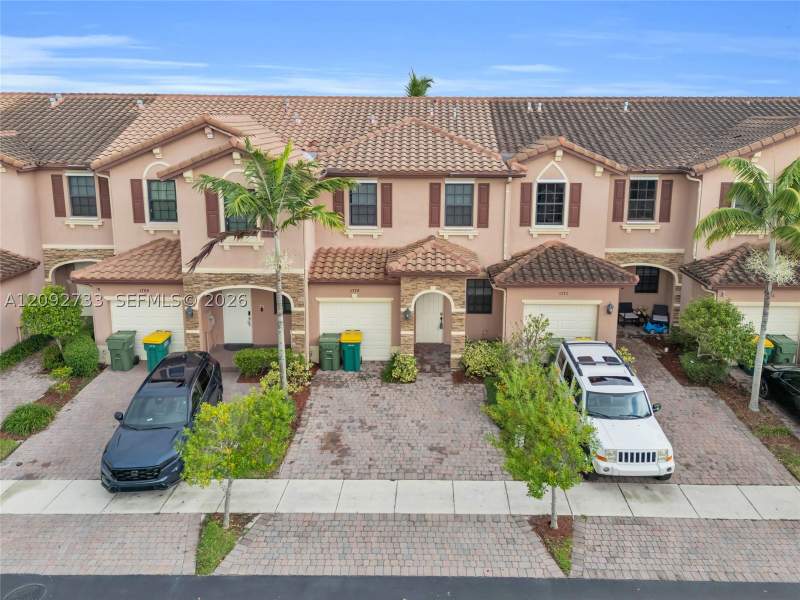 3 bedroom Townhouse at 3778 SE 2nd Dr, Baywinds Of Galapagos Fir, Homestead — photo 2
