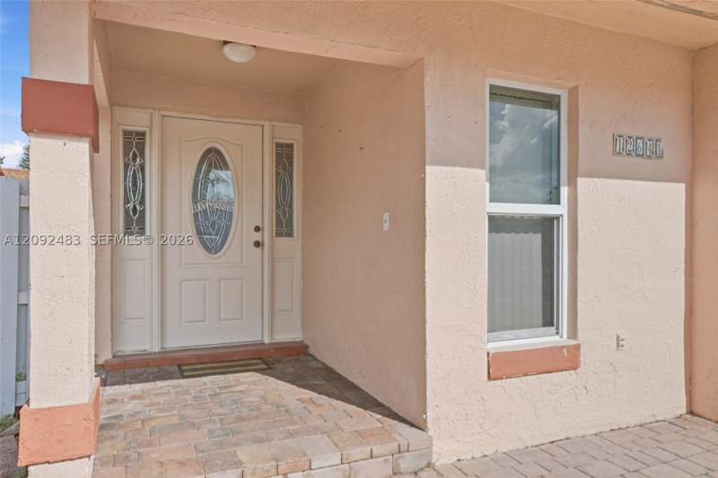 3 bedroom SingleFamilyResidence at 12641 NW 102nd Pl, Gardens Of El Jardin Sec, Hialeah Gardens — photo 2