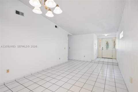 12641 NW 102nd Pl, Hialeah Gardens FL - photo 6 of 31