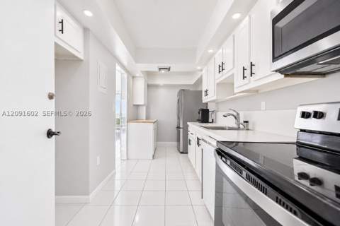 18021 Biscayne Blvd 1102, Aventura FL - photo 16 of 33