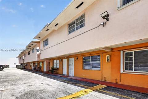 275 W 68th St 106, Hialeah FL - photo 16 of 29