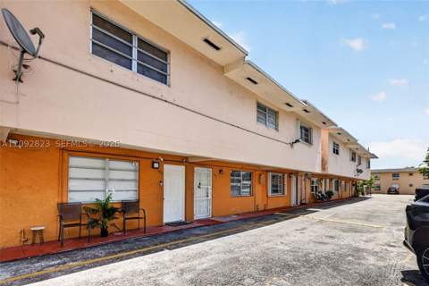 275 W 68th St 106, Hialeah FL - photo 17 of 29