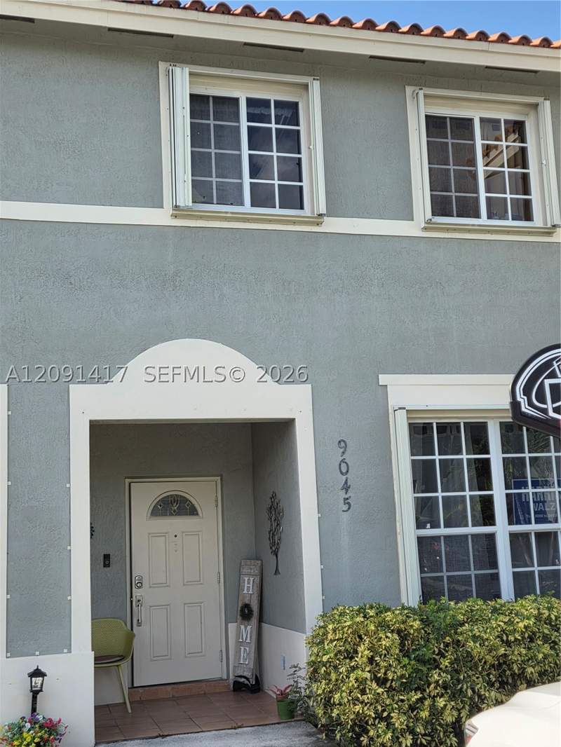 3 bedroom Townhouse at 9045 SW 203rd Ter, Old Cutler Cove Addn, Cutler Bay — photo 2
