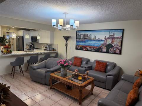 13193 SW 9th Ter, Miami FL - photo 13 of 49