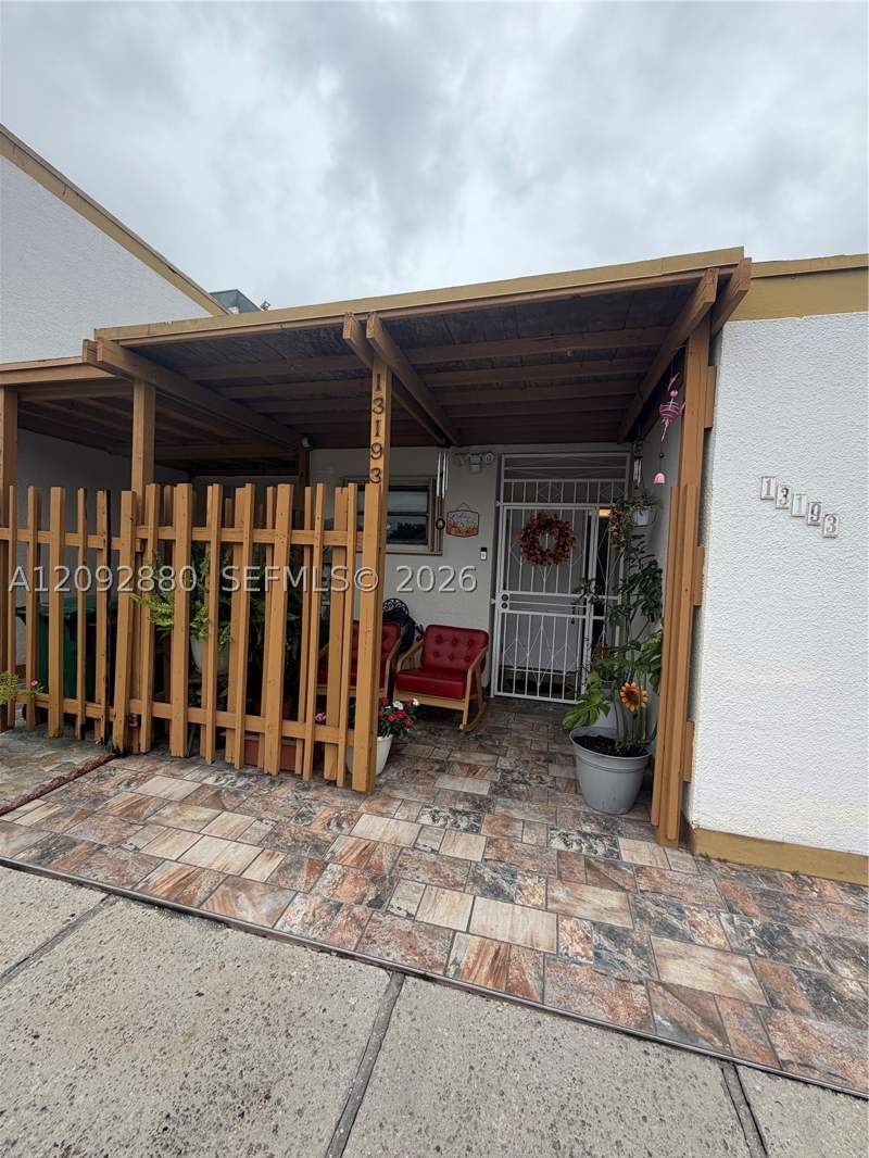 3 bedroom Townhouse at 13193 SW 9th Ter, Trail Run Sec 3, Miami — photo 2