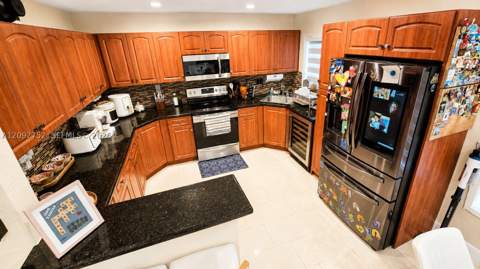 4300 NW 183rd St, Miami Gardens FL - photo 10 of 26