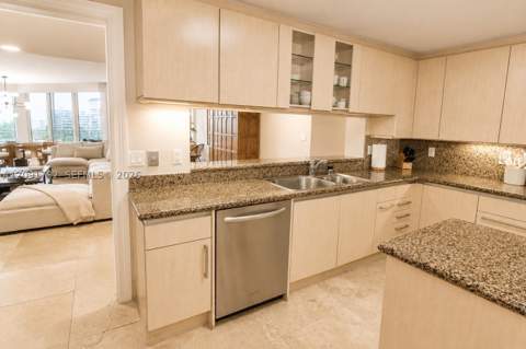 430 Grand Bay Dr 606, Key Biscayne FL - photo 18 of 35