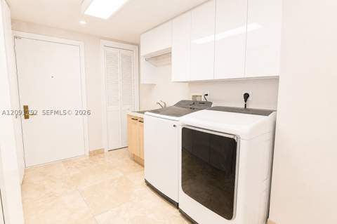 430 Grand Bay Dr 606, Key Biscayne FL - photo 22 of 35