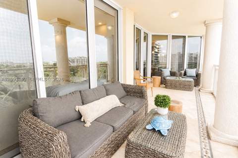 430 Grand Bay Dr 606, Key Biscayne FL - photo 9 of 35