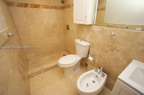 1228 West Ave 513, Miami Beach FL - photo 20 of 46