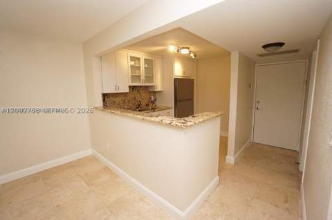 1228 West Ave 513, Miami Beach FL - photo 6 of 46