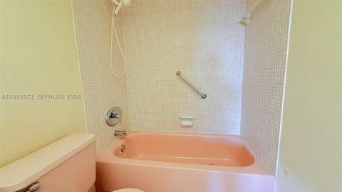 1465 NE 123rd St 505, North Miami FL - photo 20 of 23