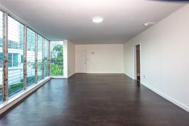 1 bedroom StockCooperative at 10178 Collins Ave 202, Brownstone Co-Op Apts Inc, Bal Harbour — photo 3