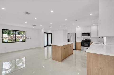 20154 NW 12th Pl, Miami Gardens FL - photo 8 of 41