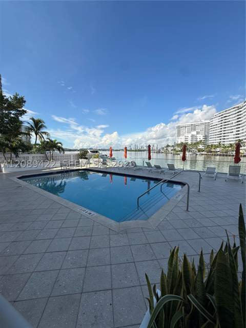 1450 Lincoln Rd 406, Miami Beach FL - photo 23 of 33