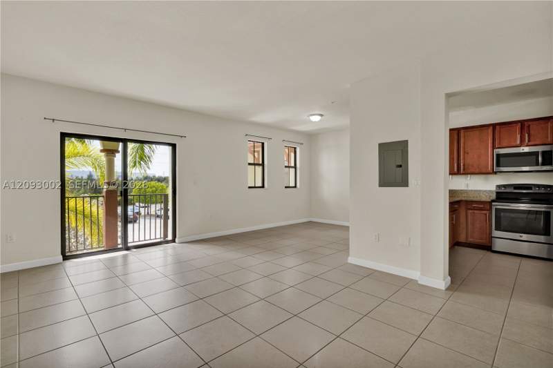 3 bedroom Condominium at 10620 NW 88th St 207, Adagio At Central Park Co, Doral — photo 4
