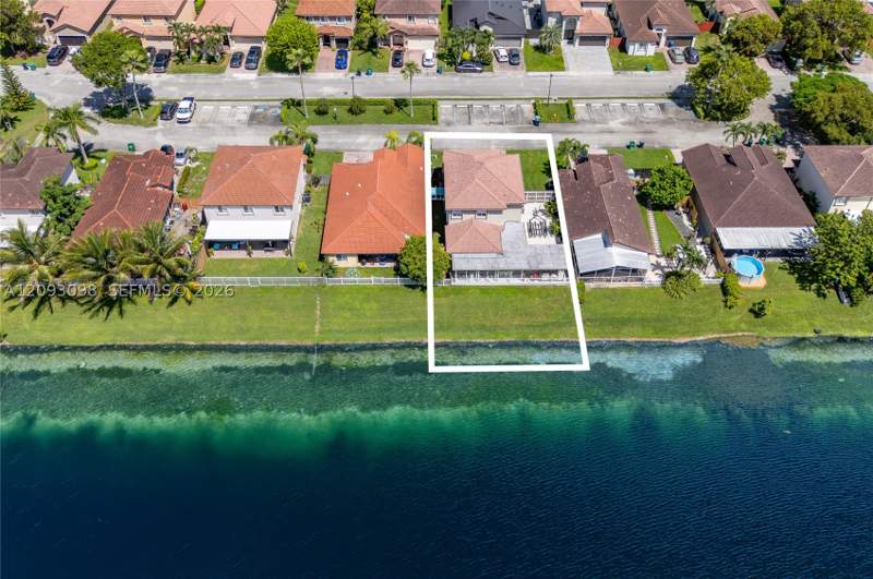 4 bedroom SingleFamilyResidence at 12028 SW 133rd Ter, Four Lakes Sec 7, Miami — photo 5