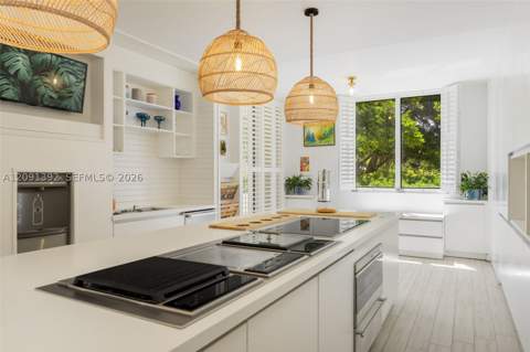 445 Grand Bay Dr 104, Key Biscayne FL - photo 10 of 36