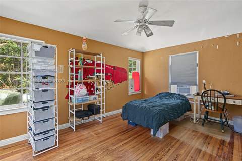 931 NW 14th Ct, Miami FL - photo 12 of 26