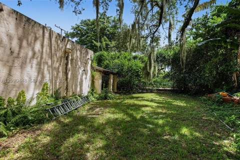 931 NW 14th Ct, Miami FL - photo 18 of 26