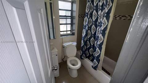 551 NE 159th St, Miami FL - photo 11 of 26