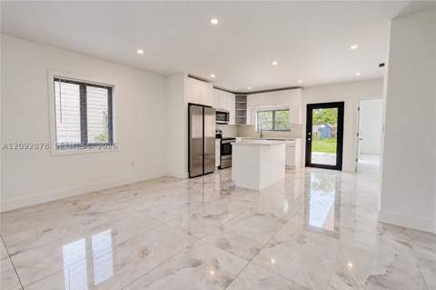 835 NW 126th St, North Miami FL - photo 13 of 29