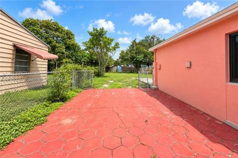 835 NW 126th St, North Miami FL - photo 23 of 29