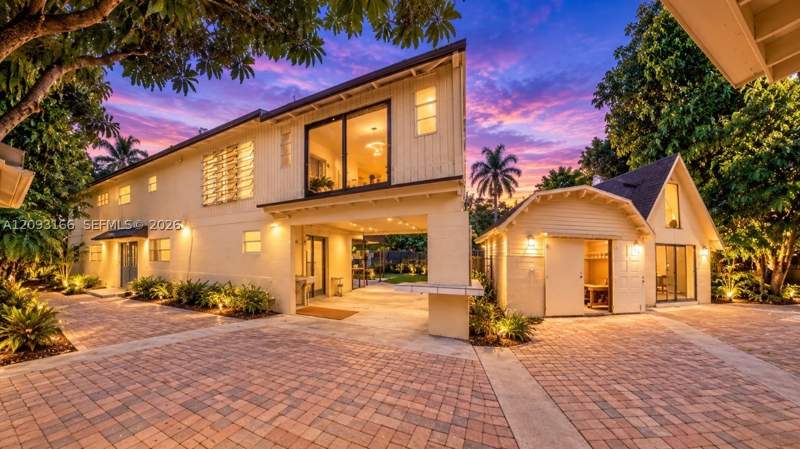 7 bedroom SingleFamilyResidence at 4231 NW 172nd Dr, Carol City 1 St Addn, Miami Gardens — photo 5