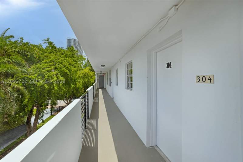 1 bedroom Condominium at 631 Jefferson Ave 304, Jefferson South Shore Con, Miami Beach — photo 2