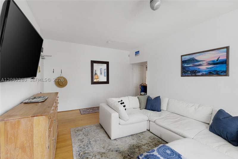 1 bedroom Condominium at 1005 Meridian Ave 8, 1005 Meridian Condo, Miami Beach — photo 3