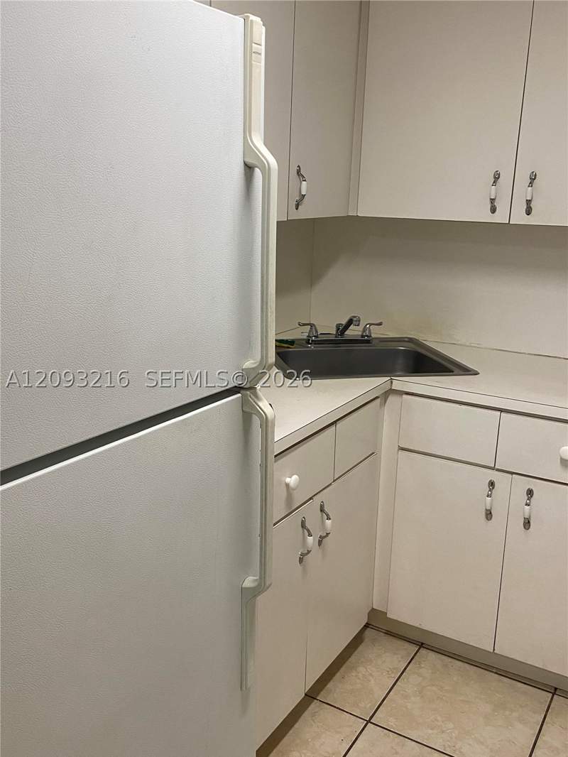 1 bedroom Condominium at 666 W 81st St 127, Las Estrellas Condo, Hialeah — photo 5