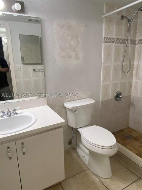 666 W 81st St 127, Hialeah FL - photo 8 of 12