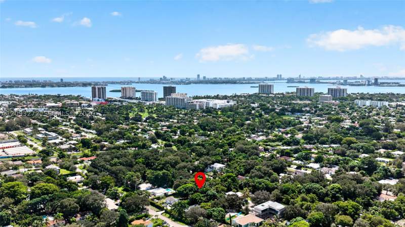 4 bedroom SingleFamilyResidence at 1103 NE 118th St, Biscayne Lawn Amd Plat, Biscayne Park — photo 4