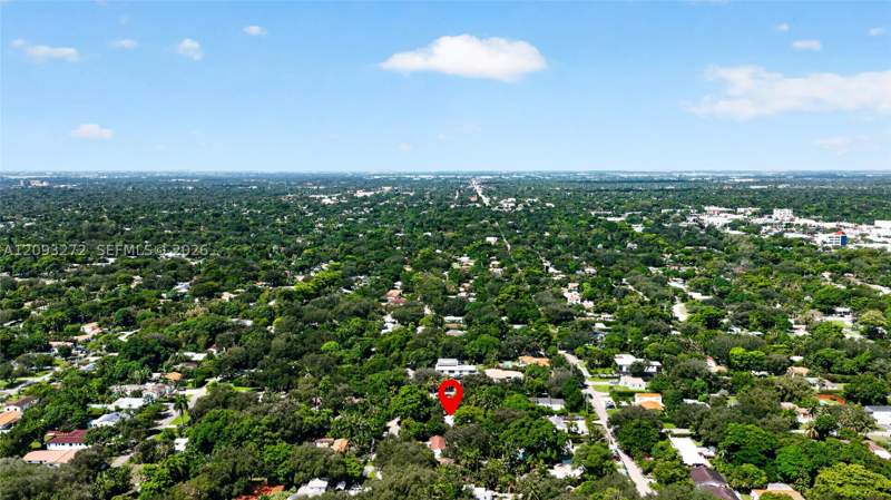 4 bedroom SingleFamilyResidence at 1103 NE 118th St, Biscayne Lawn Amd Plat, Biscayne Park — photo 5