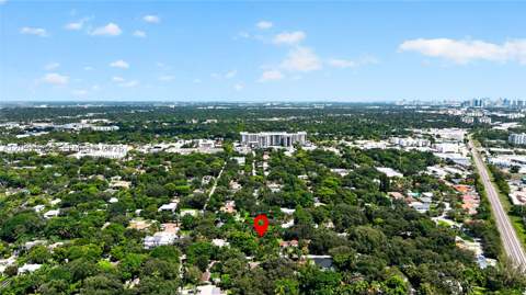 1103 NE 118th St, Biscayne Park FL - photo 8 of 65