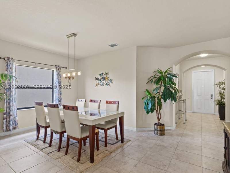4 bedroom SingleFamilyResidence at 11865 SW 236th St, Silver Palm West, Homestead — photo 4