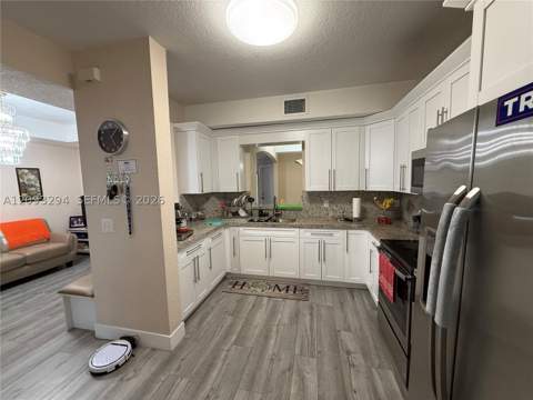 4481 NW 163rd St, Miami Gardens FL - photo 11 of 31
